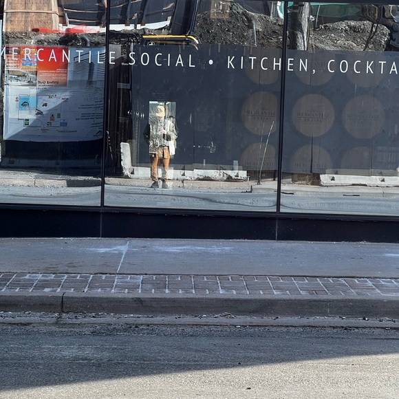 Meet your Posher, Samuel - Picture 1 of 1